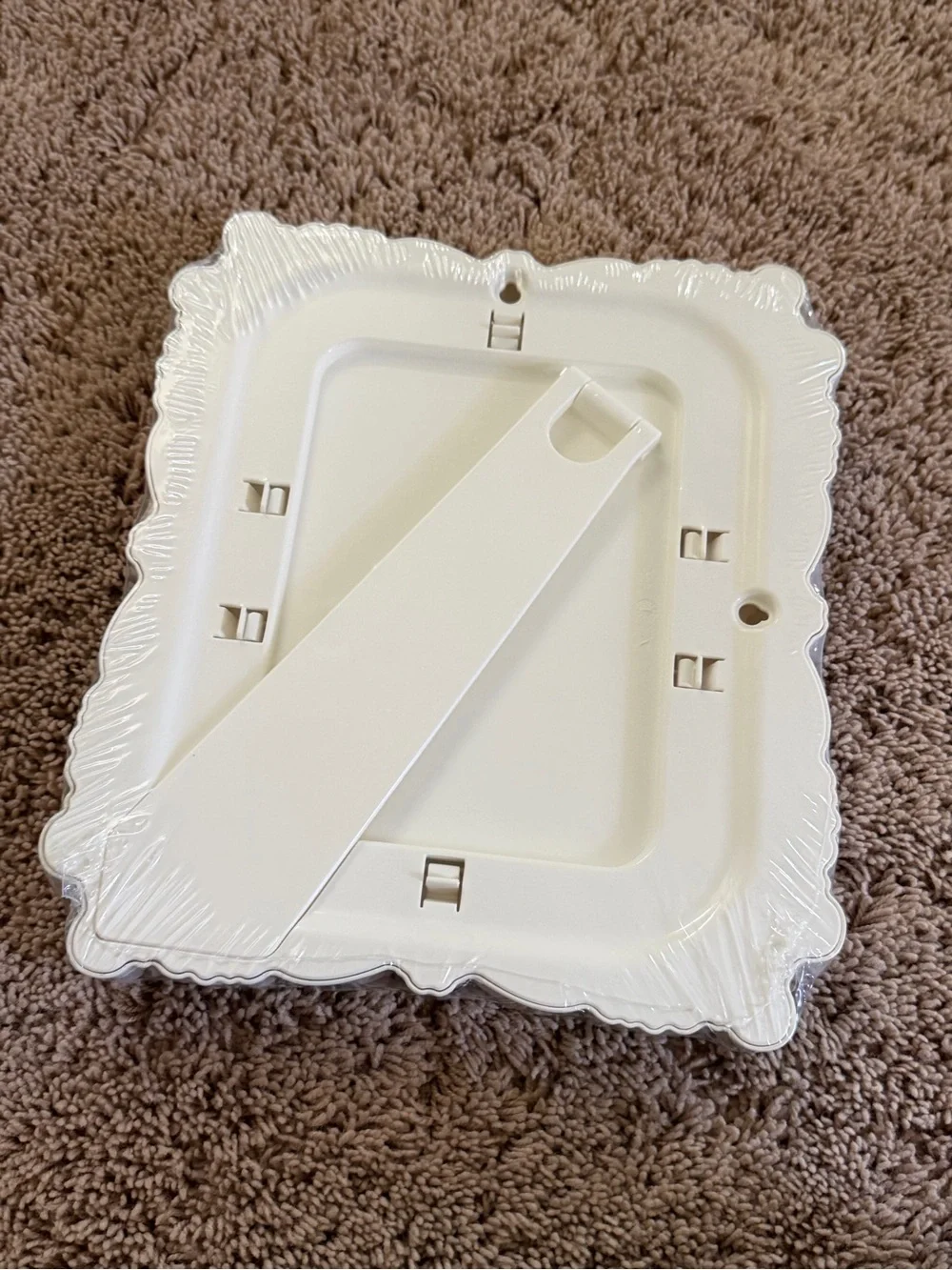 New in plastic IKEA KVILL Ornate White floral scroll Picture Frame 5x7 white